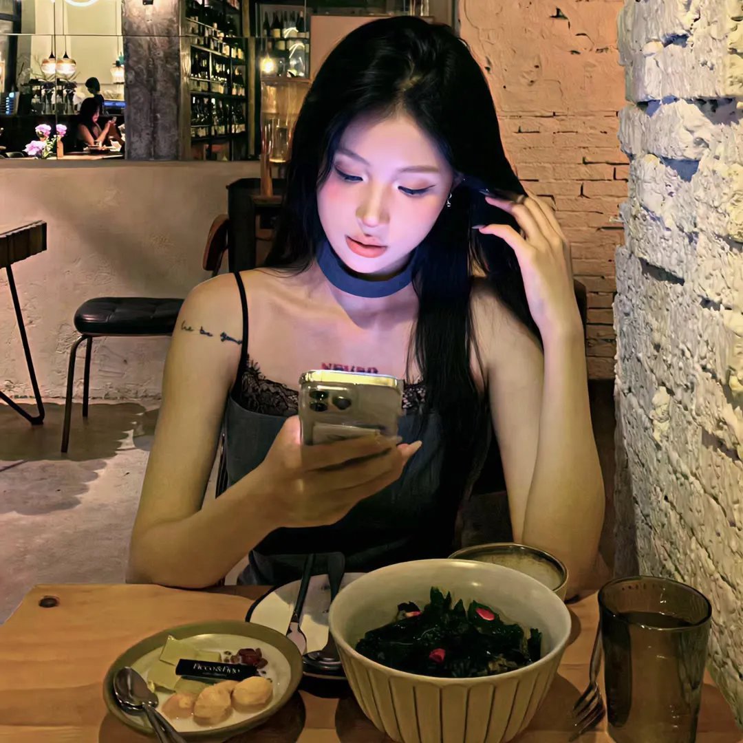 明星代言隐婚生子，全网玩梗，整整一周持续发酵